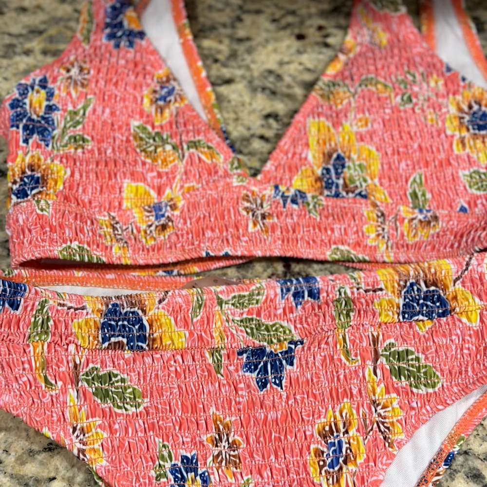 Bathing suit